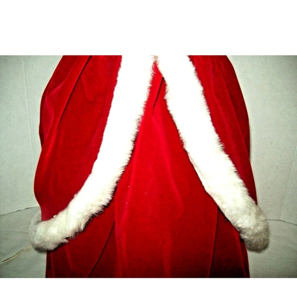 VTG  RENNOC ANIMATED LITTLE PEOPLE CHRISTMAS GIRL CAROLER DOLL SANTAS BEST - Picture 2 of 5